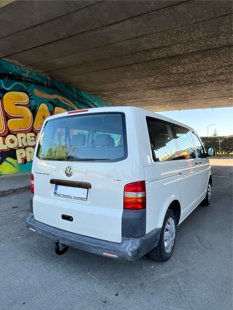 VW Transporter T5 1.9TDI 105cp 8+1 Clima 2007