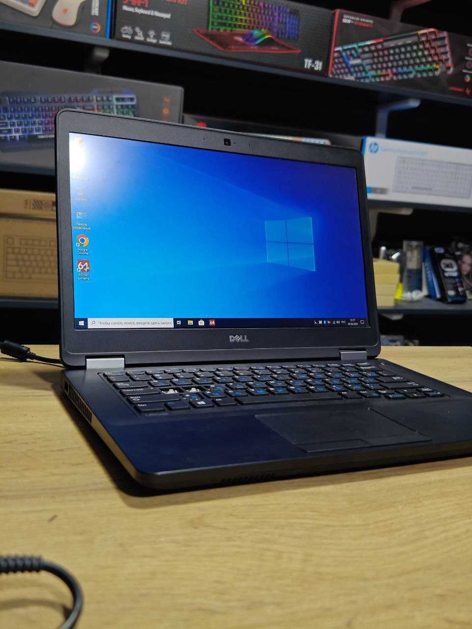 Core I5 6440hq
 R7 m360 2g 
SSD м2 128
RAM DDR4 16g 2666hz
Заряд 0
