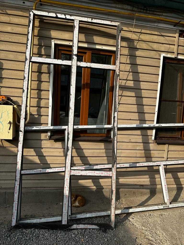Пластиковые окна двери