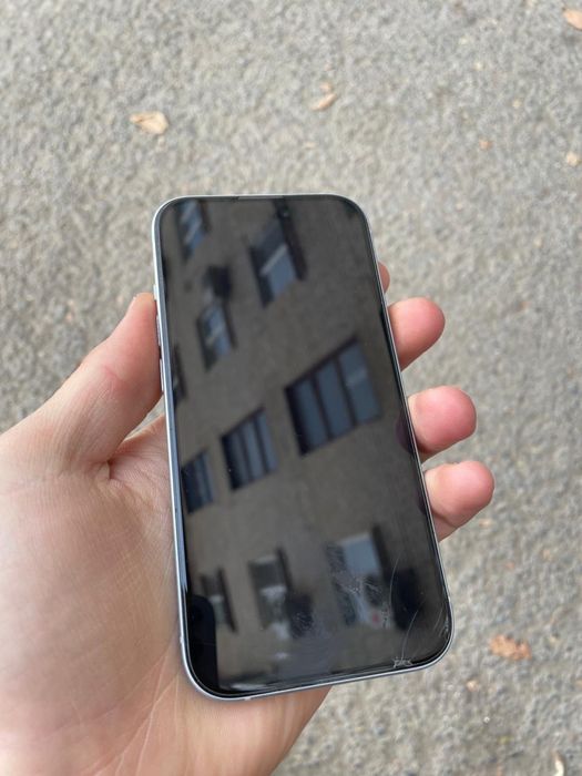 Iphone 15 сатыла