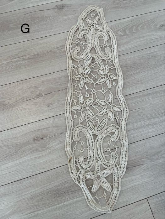 Față de masă cusuta manual, stergar si macrameuri cusute manual