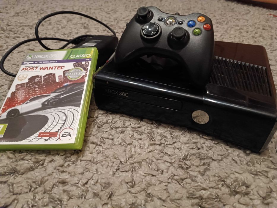 XBOX360 consola XBOX 360 slim + 1 joc Need for Speed Most Wanted