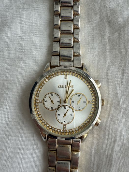 Дамски голям златен часовник Zee Lane