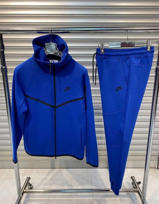 Nike teche fleece