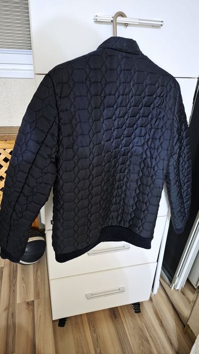 Продаётся  зимняя  куртка