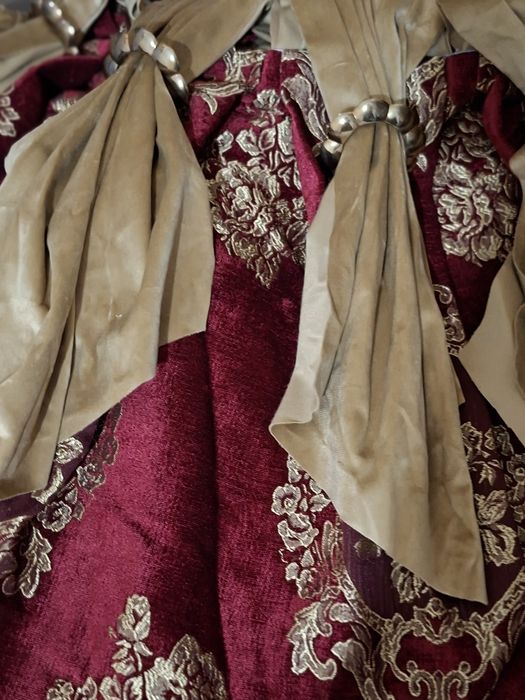 Тайёр парда сотилади