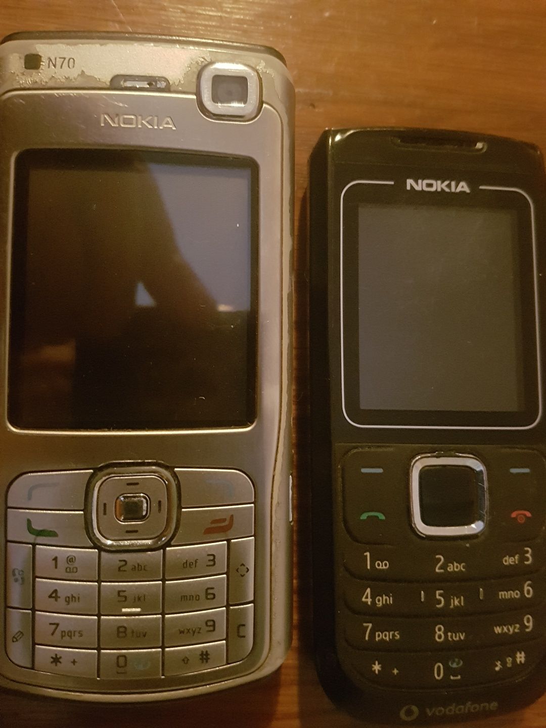 Nokia N70 si Nokia 1650