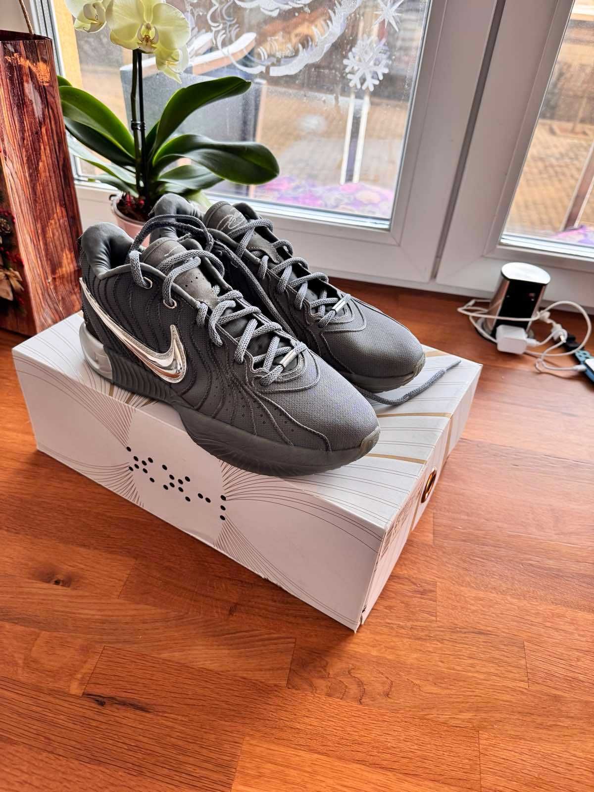 Nike LeBron 21 Cool Grey 43 номер -Продавам оригини баскетболни обувки