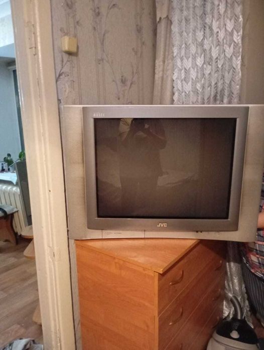 Продам телевизор б/у в рабочем состоянии