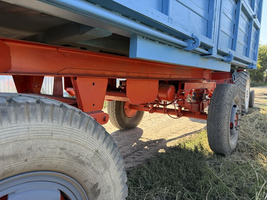 Remorca Auto Tractor Basculabila 3 Parti 7 8 10 tone