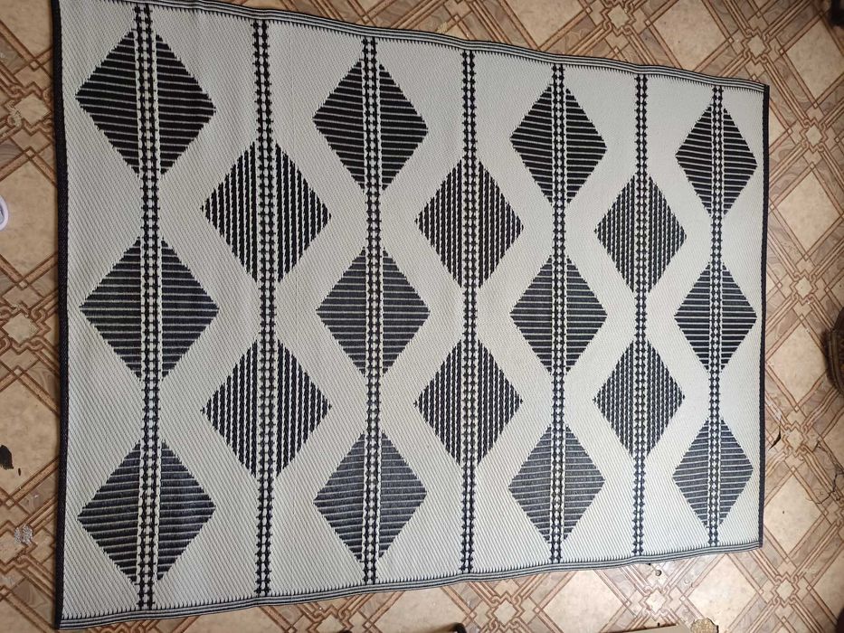 Килим пластмасов