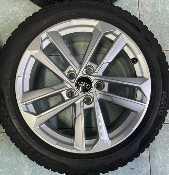 Jante aliaj R17 originale AUDI A3 205/50/17 Pirelli iarna