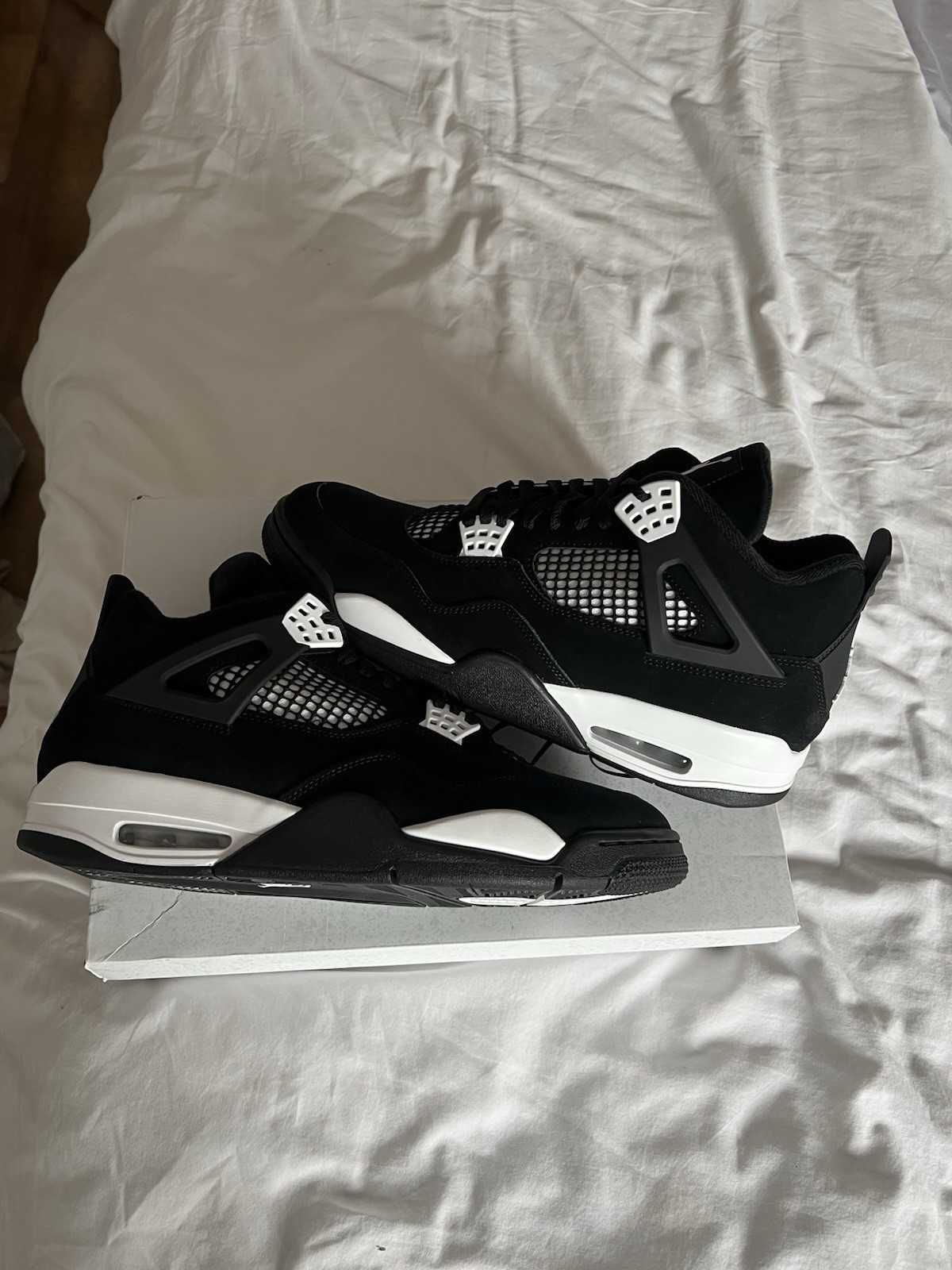 *250 RON* Air Jordan 4 White Thunder Editie Limitata