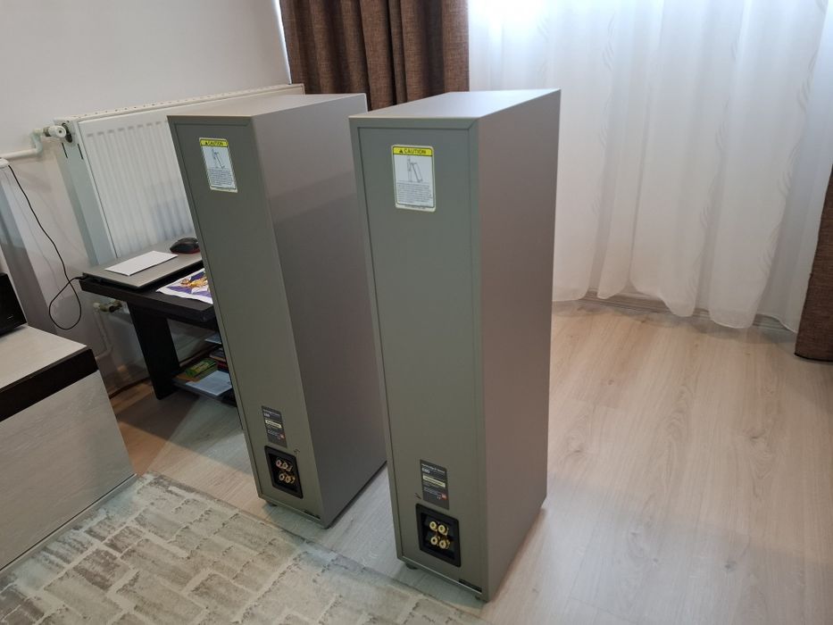 Boxe/Coloane JBL E80 100W