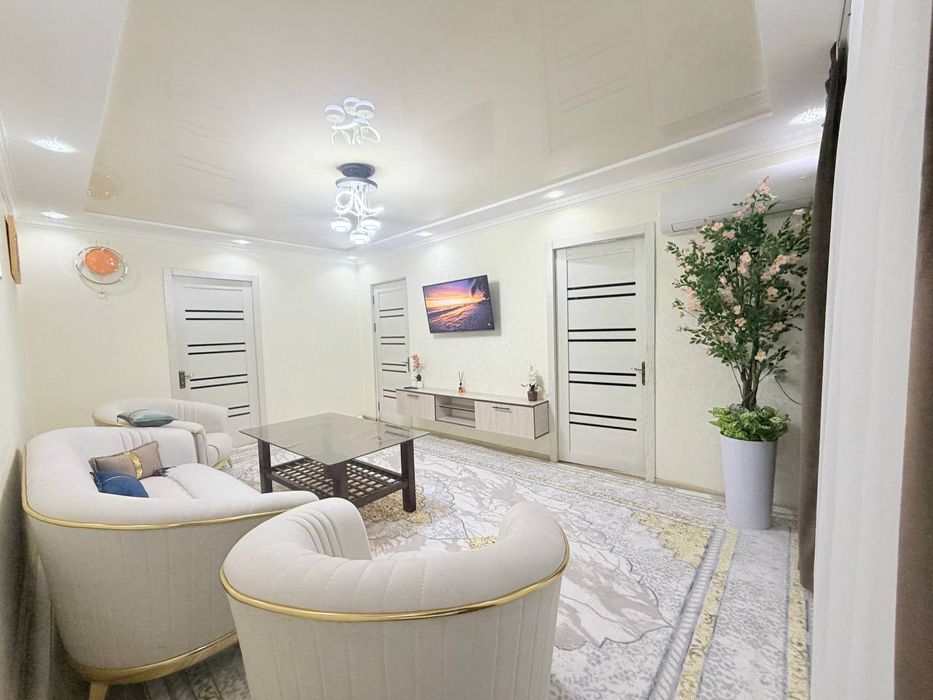 Мирзо Улугбек Метро 2в3/3/4/ Балкон 2/4/Кирпичный дом Срочно Ор- Метро