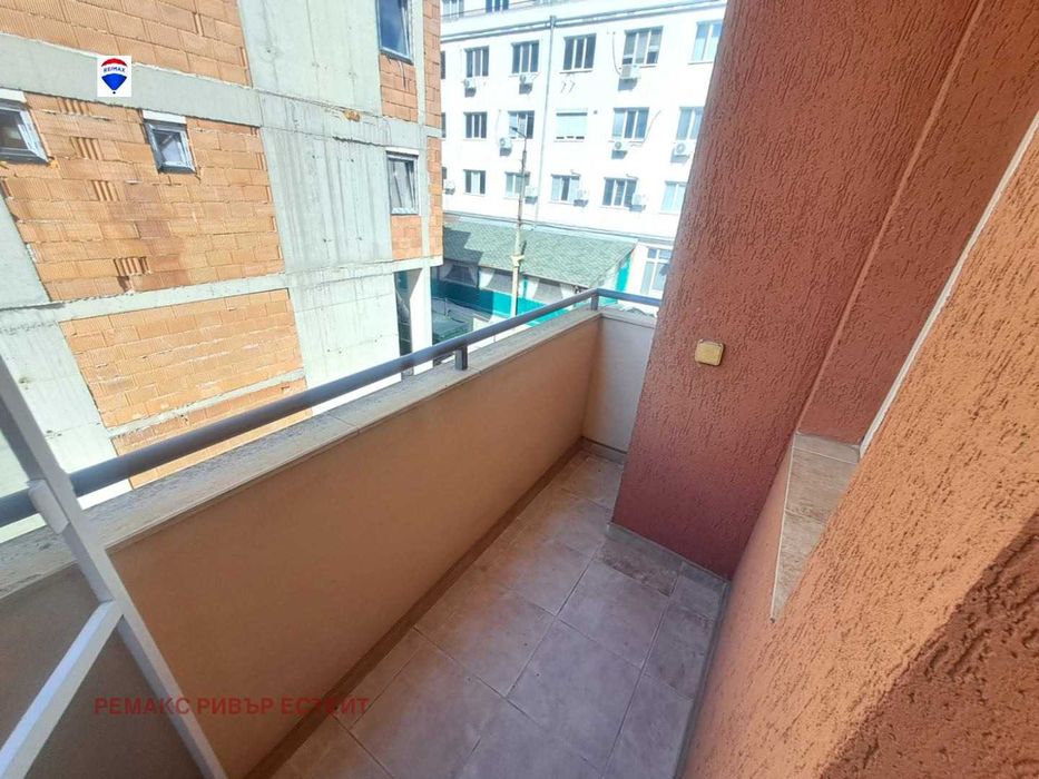Двустаен апартамент под наем в центъра на гр. Русе