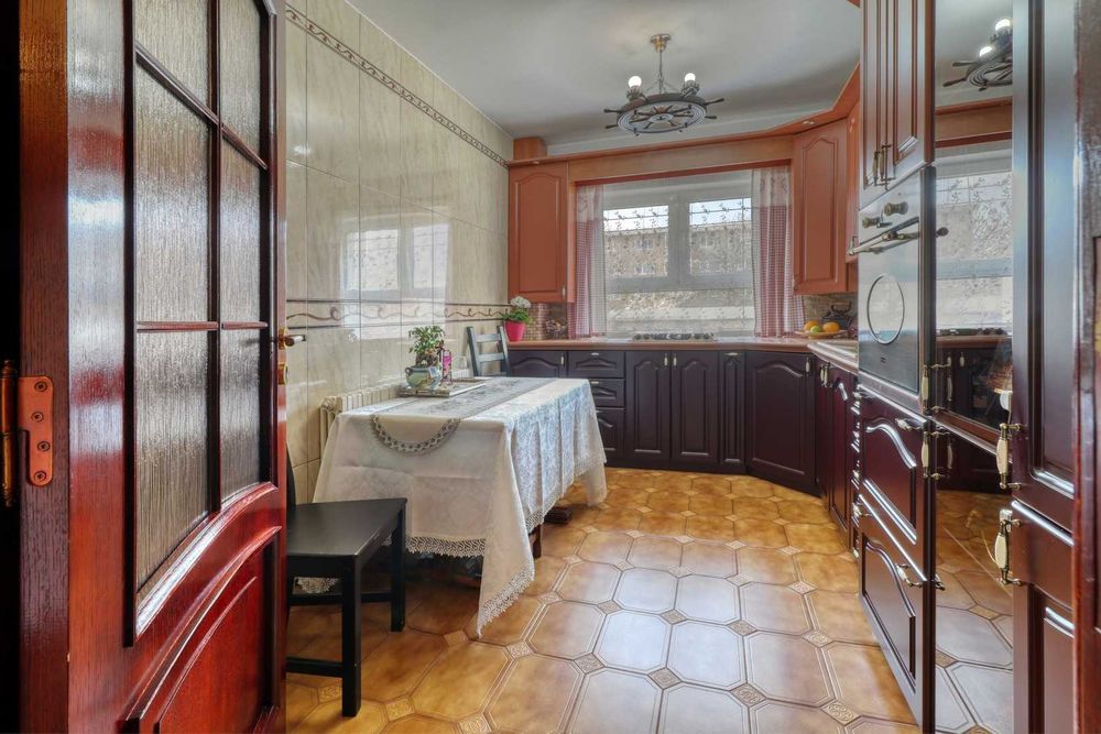 Închiriez apartament 2 camere