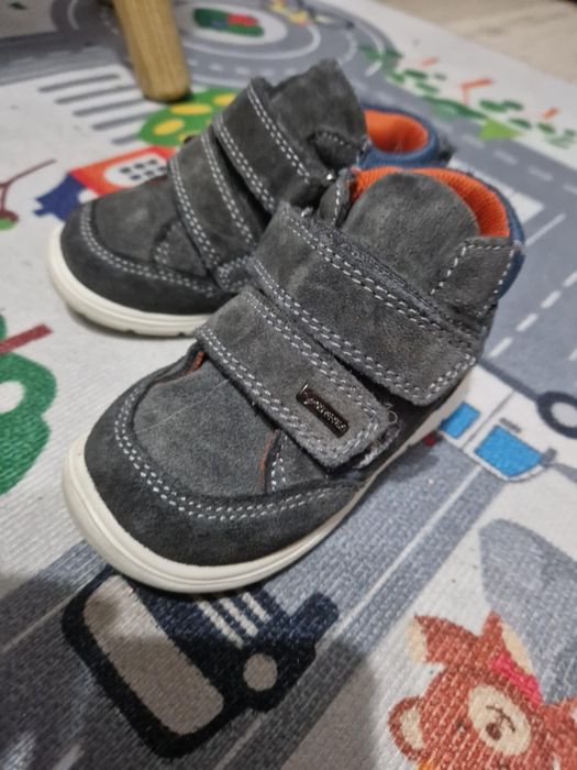 Детски ботички 23-25 номер