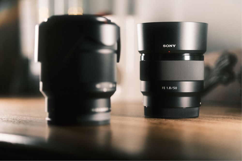 Скандално добър SONY A7III с разни обективи