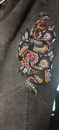 Мъжки дънки Snake embroidered. 34-36