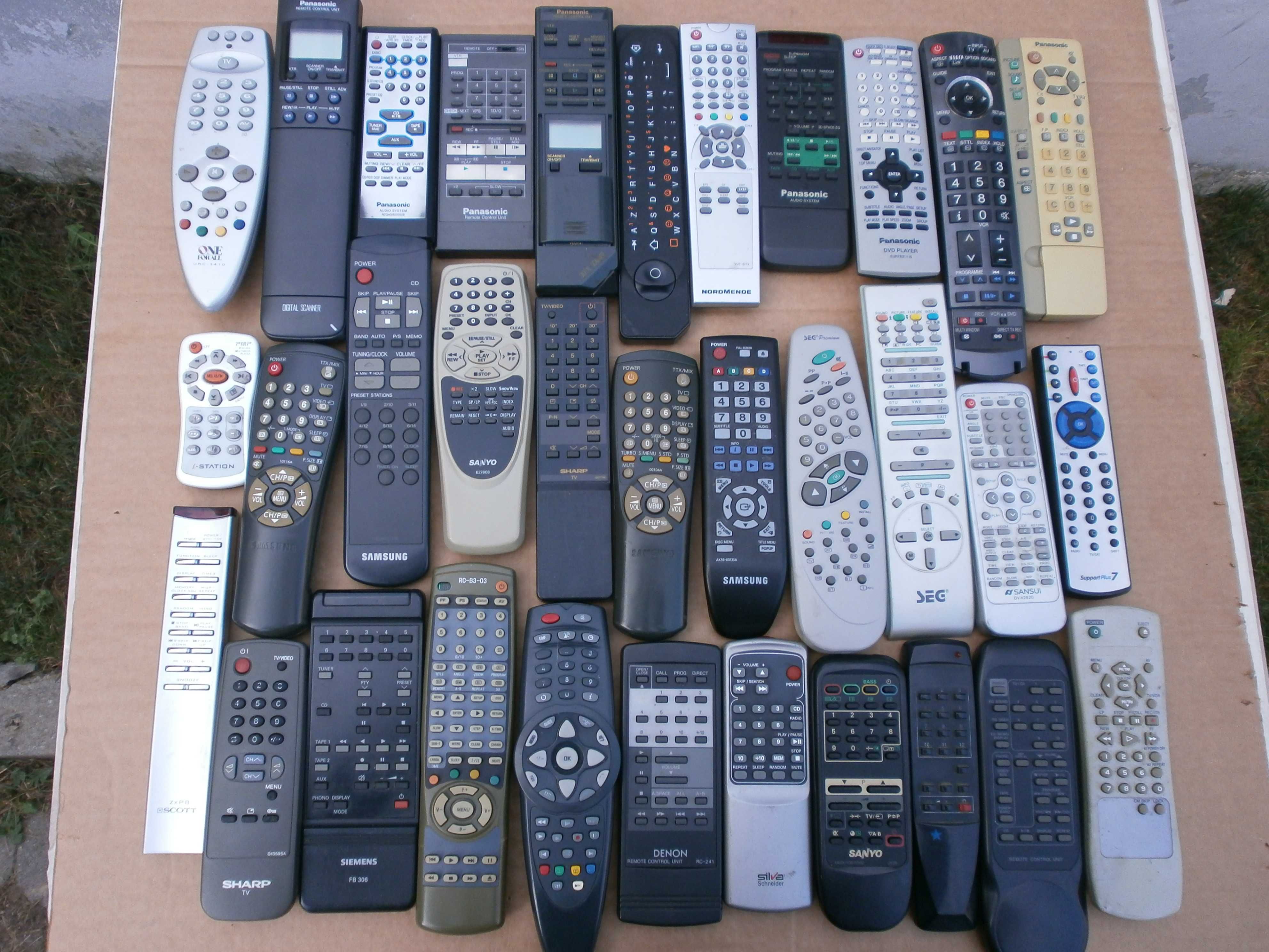 telecomenzi pentru diverse aparate