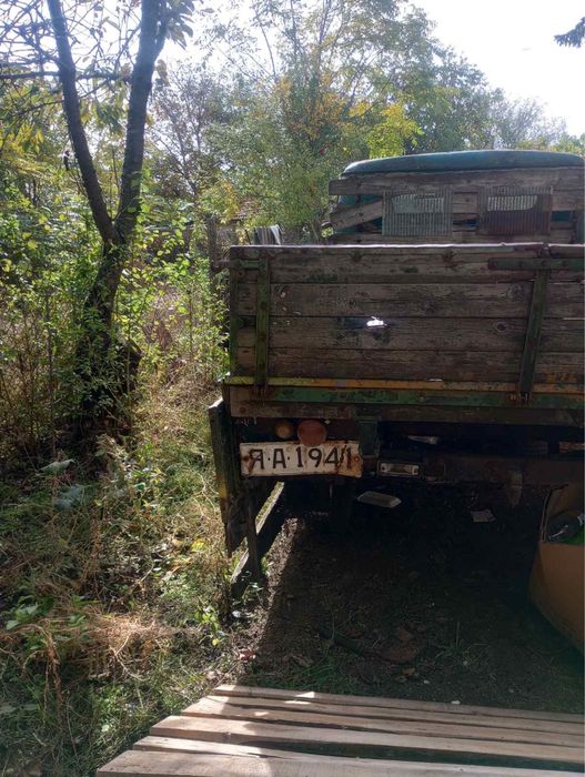 Продава се УАЗ 452