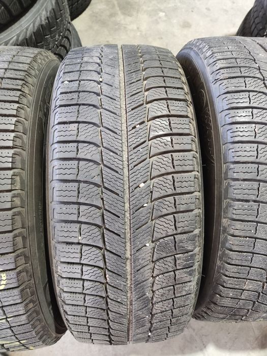 225/55/17 Michelin X-ice