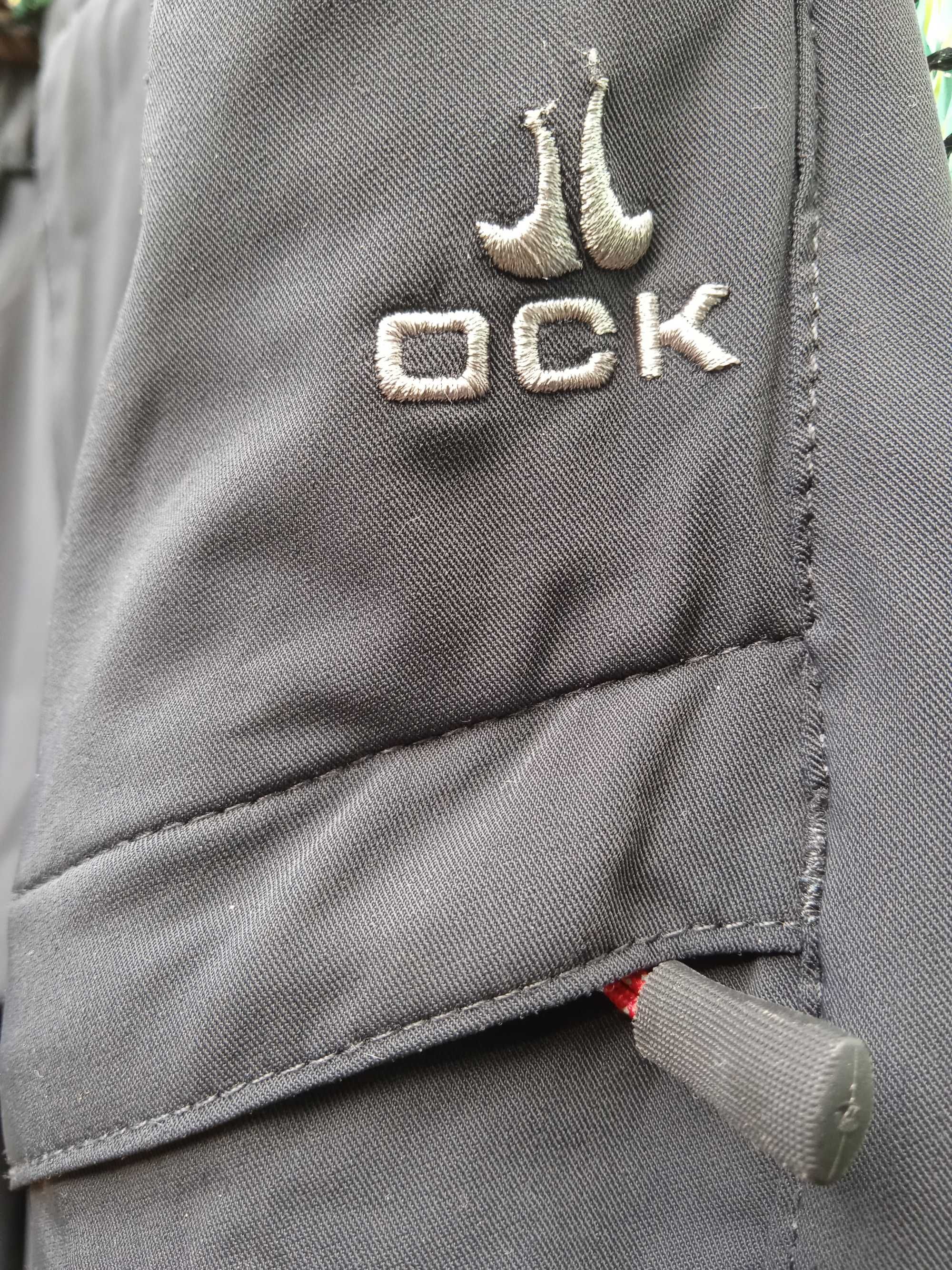 Vand pantaloni barbati