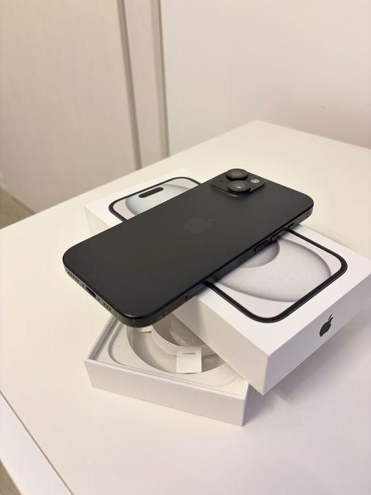 Vand Iphone 15 black 128 gb