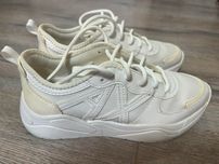 Обувки Armani Exchange XDX039.XV311