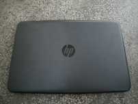 лаптоп HP 250- работещ с 1ч. режим на батерия