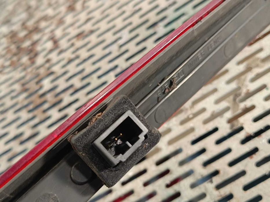 Stop luneta Volvo XC60 2009-2016 89073320