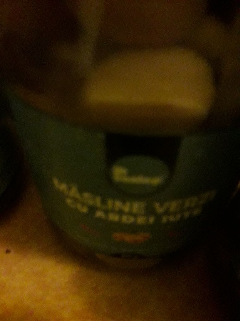 Vând măsline verzi cu ardei iute