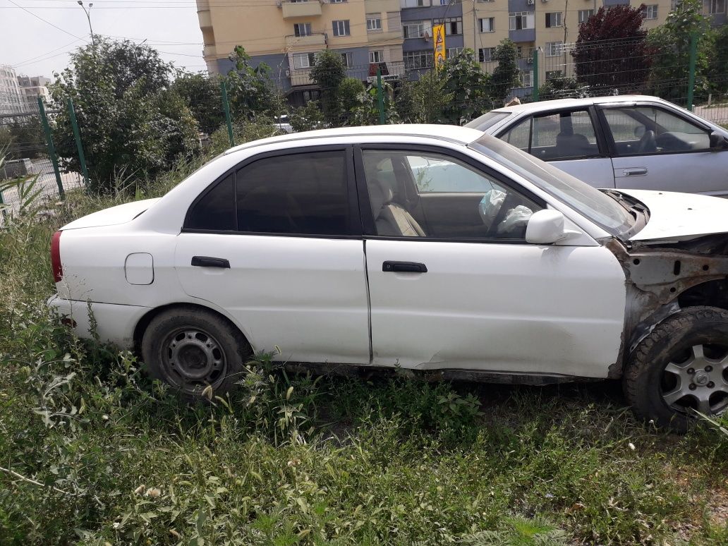 продам Митсубитси мираж 1999г 150тыч