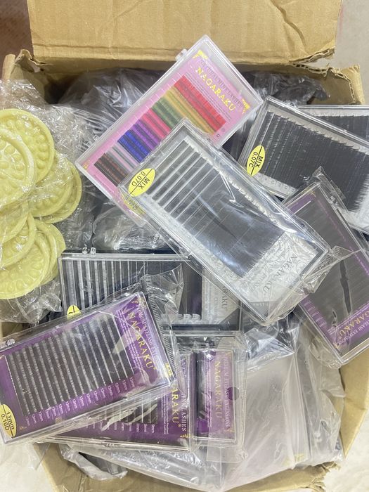 Ресницы Нагараку новые любая палетка 500тг , цветные,микс,одной длиной