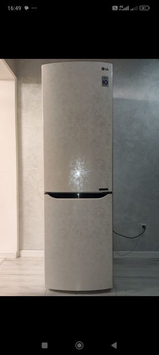 Холодильник  отличном рабочем состоянии