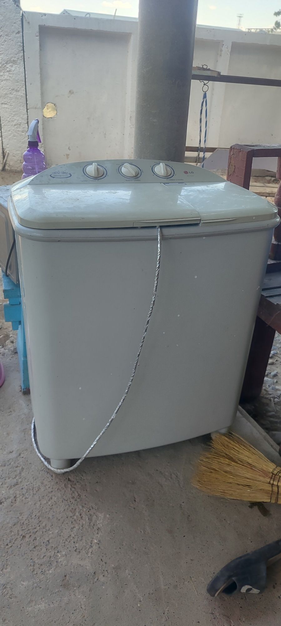 Продам Б/у холодильник, микроволновка, полуавтомат