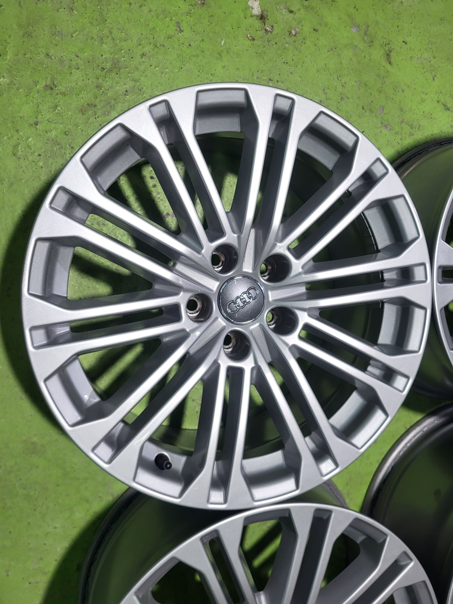 18 5x112 Audi A4 B9 B8 лети джанти 5х112 ауди