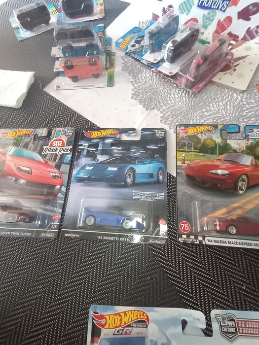 Hot wheels колички