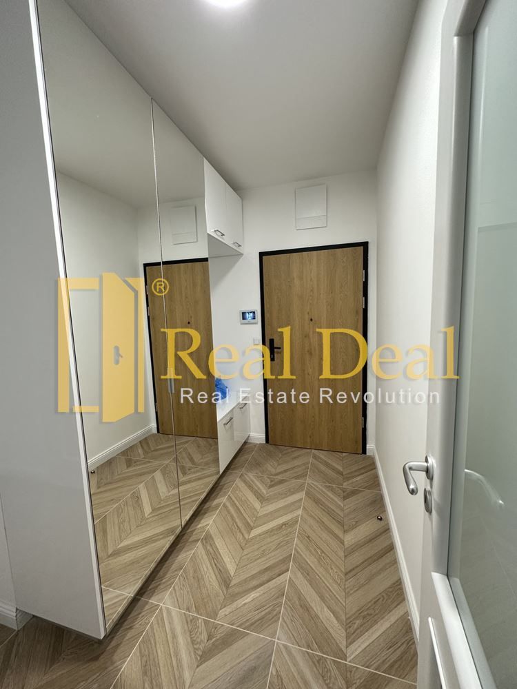 Дава се под наем Тристаен апартамент в София, Витоша - 91 кв.м за 1250 € - Снимка #12