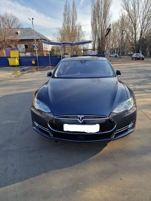 Tesla Model S Tesla S85 cei mai putini km reali