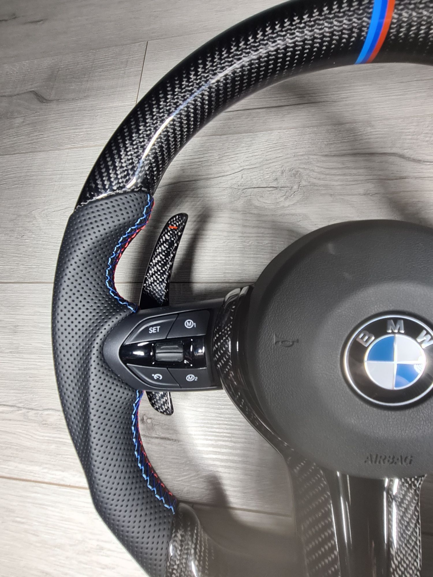 Volan-Padele-Carbon-Vibratii-Bmw-M5-M6-Seria-5-6-7-F10-F11-F06-F12-F01