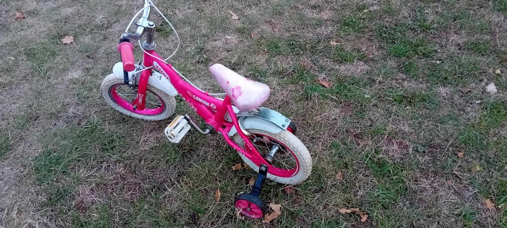 Продавам децко колело