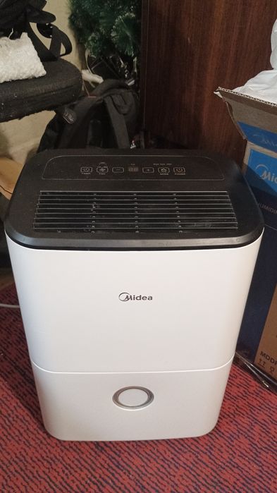 Осушитель воздуха Midea MDDF-16DEN7 16л в сутки