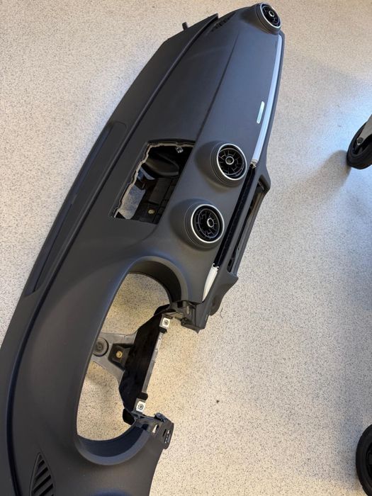 Plansa bord audi a3 8v