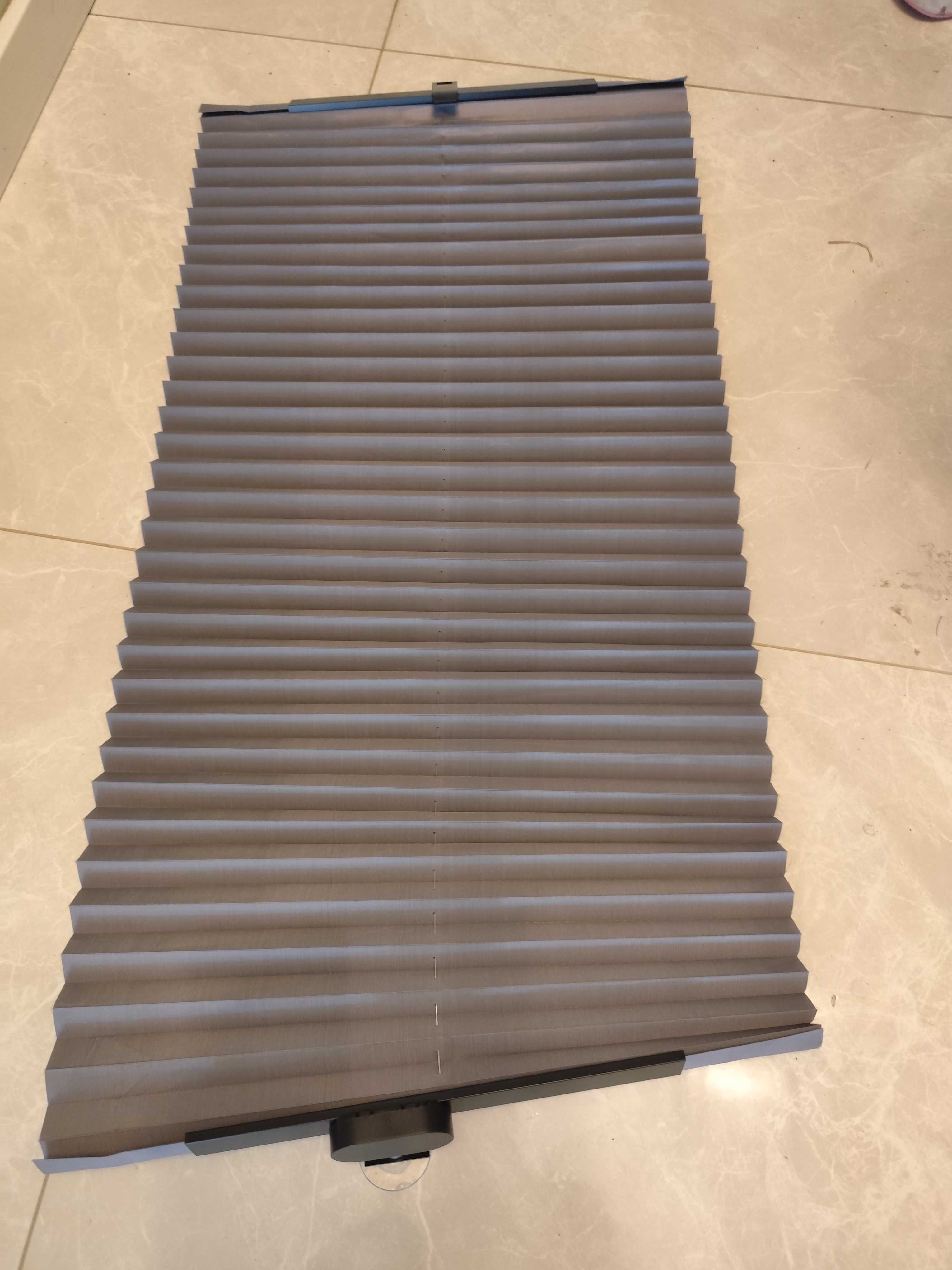 Сенник предно стъкло 47x 120 см сгъваема