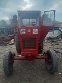 Tractor U650 se vinde