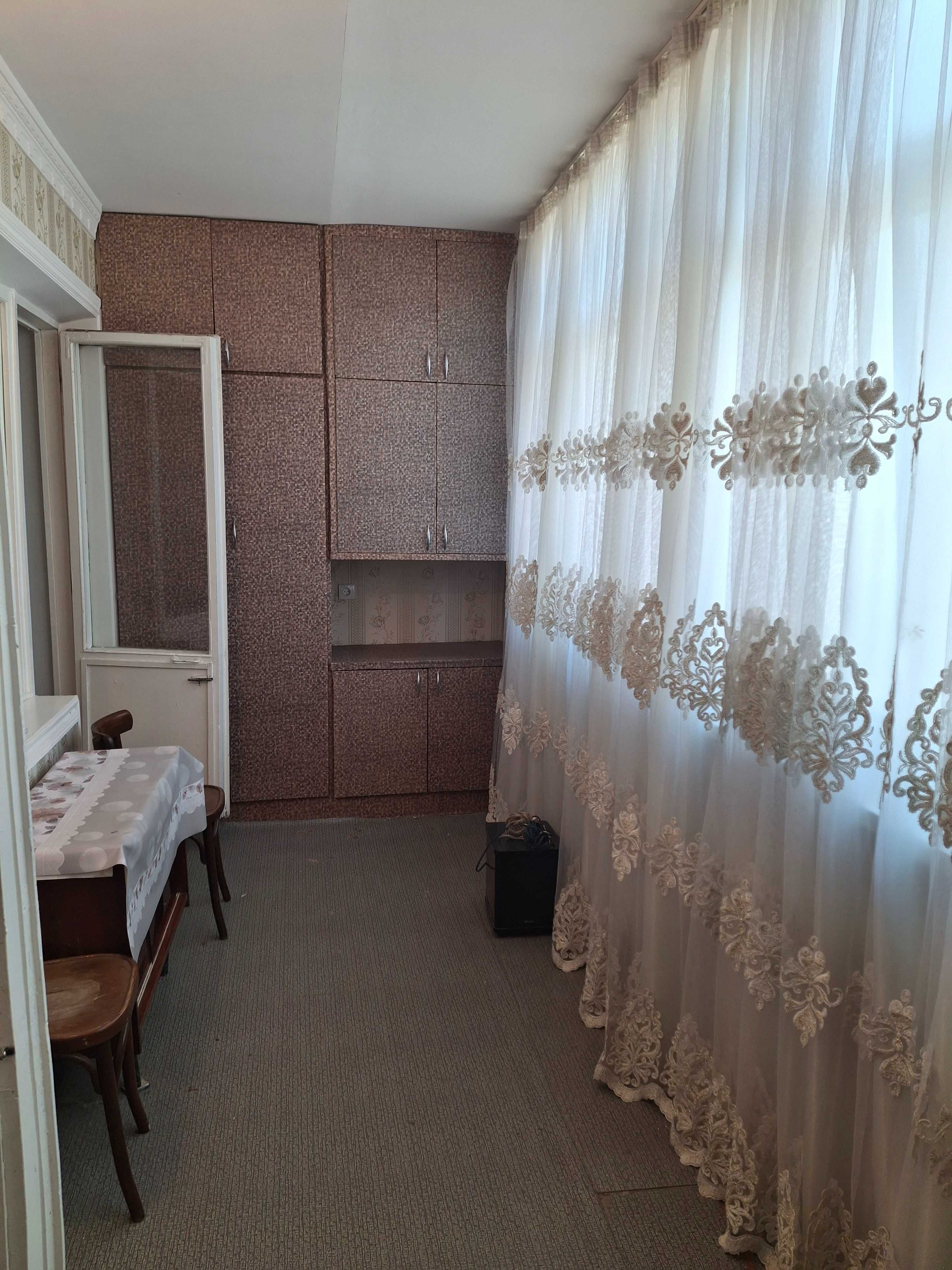 Продаётся 3комнатная 75кв.м.улучшенная 77серия метро Улугбек.