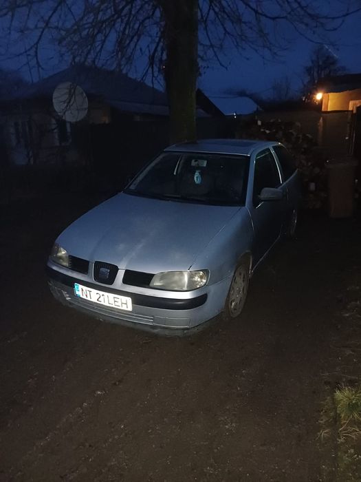 Seat ibiza 2800 lei,ușor negociabil.