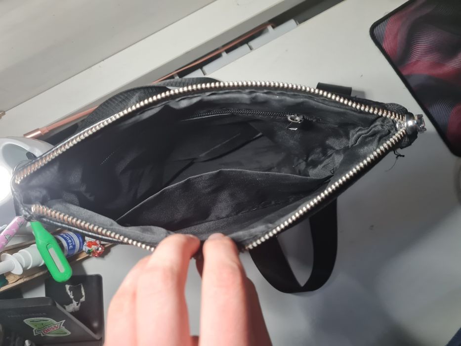 Мужская сумка через плечо из эко - кожи в отличном состоянии